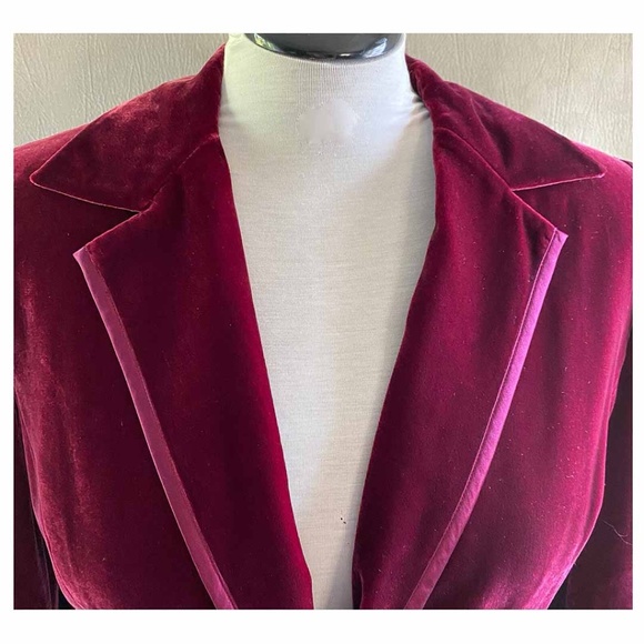 AUSTIN REED Sz 12 Cranberry Red Velvet Satin Trim Jacket / Shortened Sleeve 23" - Picture 5 of 8